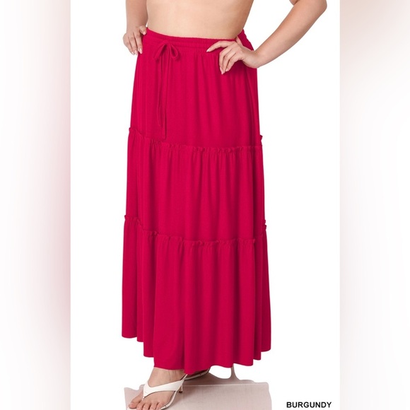 New!PLUS SIZE TIERED RUFFLE RAW HEM MAXI SKIRT SIZE 1X 2X 3X - Picture 1 of 4